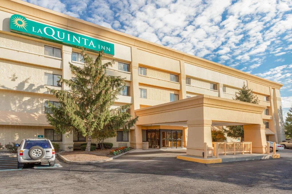 La Quinta Inn by Wyndham Indianapolis East-Post Drive Main image 1